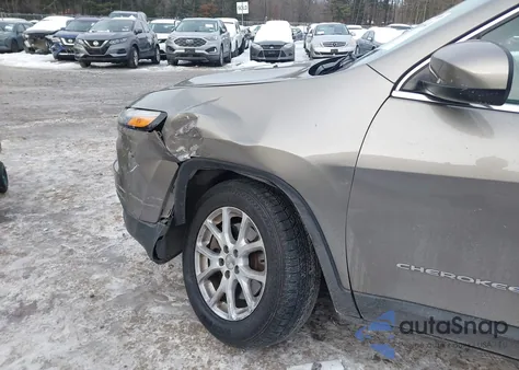 2018 Jeep Cherokee Latitude Plus 4X4 z USA, uszkodzony, nr VIN 1C4PJMLX3JD570841